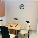 Central Park - Big Apartment - 3 Rooms - Free Parking T5