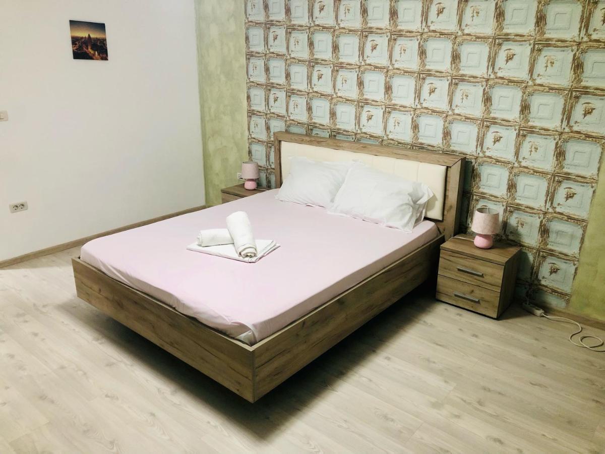 Park - Big - 3 - Free Parking T5 Apartment Timişoara